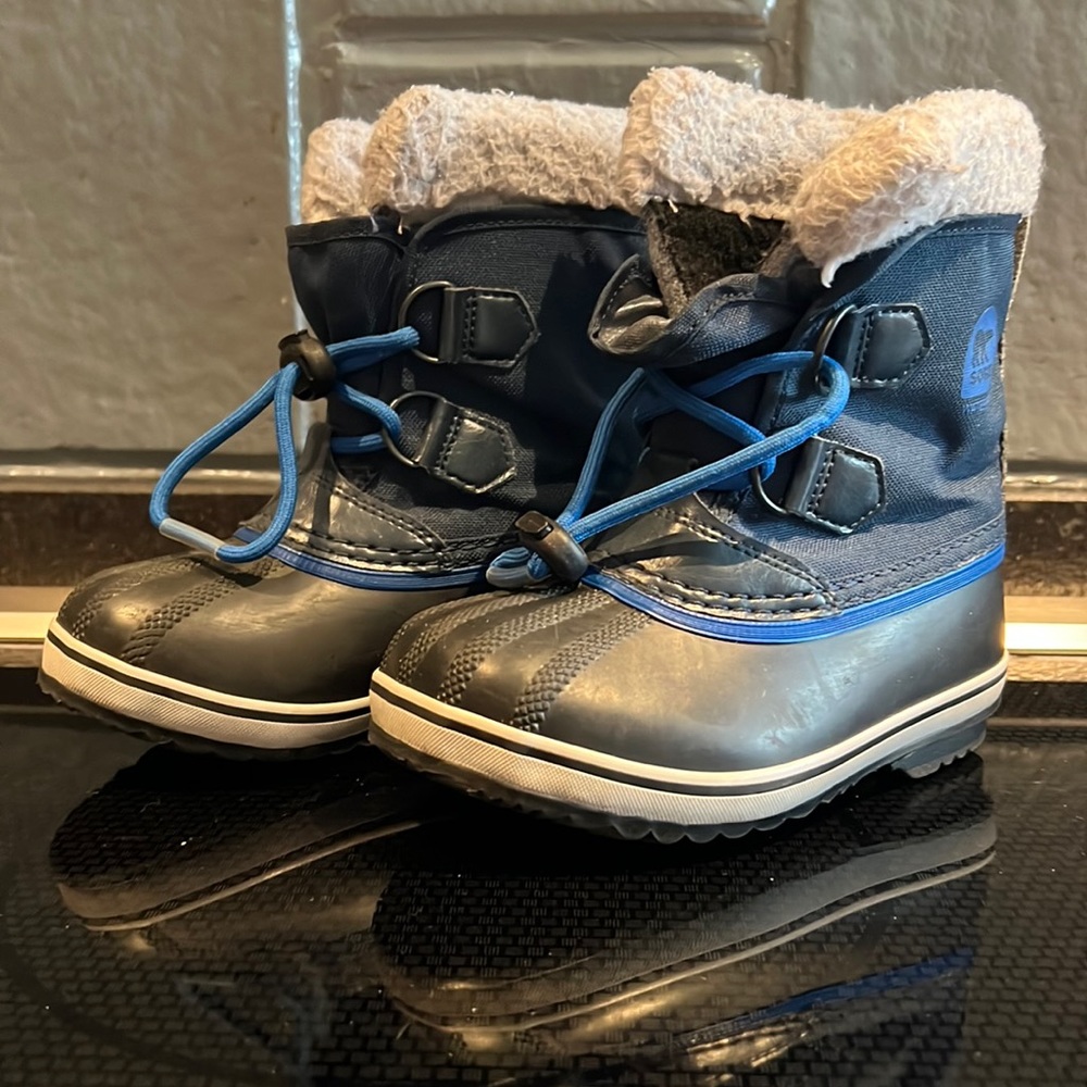 Kids sorels. (11)